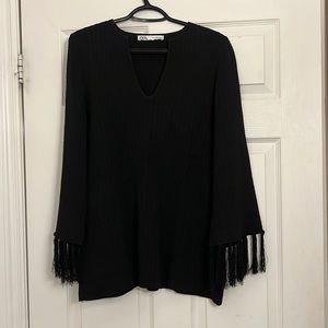 Zara Knit pants and top with fringes size S